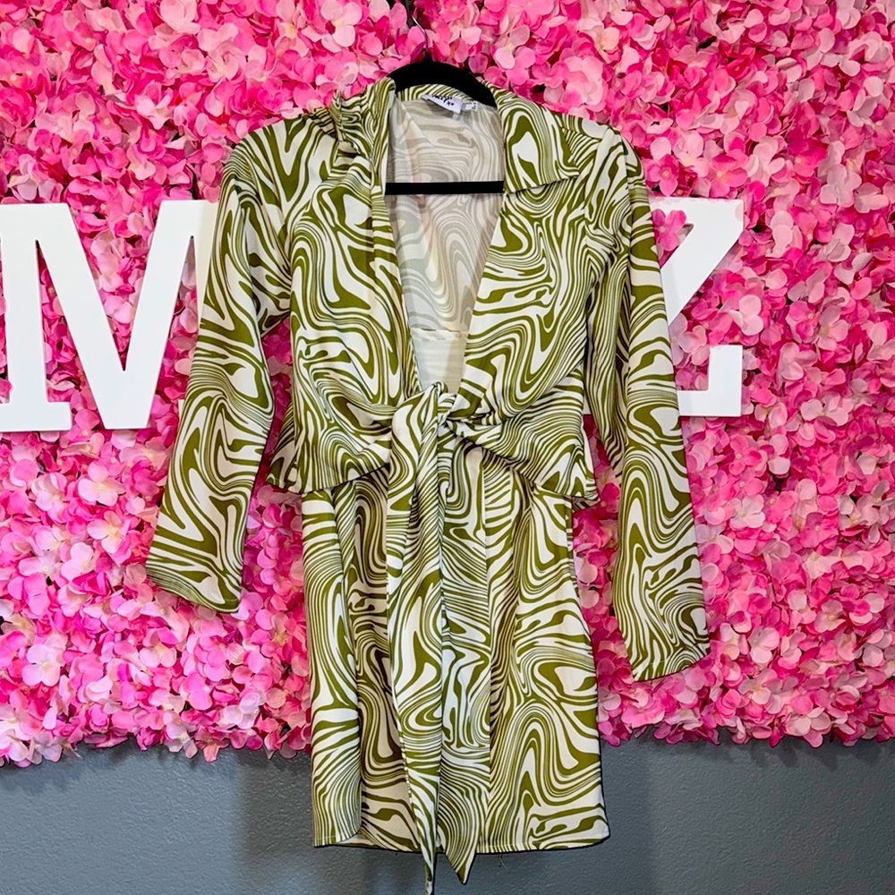 Green Swirl Pattern Dress